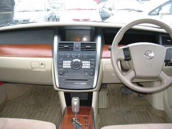 2004 Nissan Teana Pictures
