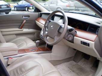 2004 Nissan Teana Pictures