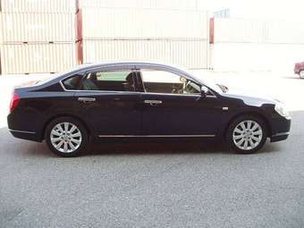 2004 Nissan Teana Pictures