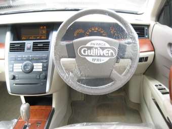 2004 Nissan Teana Photos
