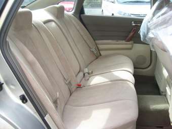 2004 Nissan Teana Images