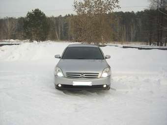 2004 Nissan Teana Photos