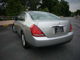 2004 Nissan Teana Pictures