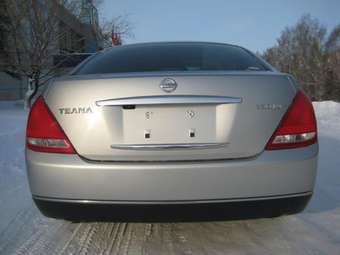 2004 Nissan Teana Pictures