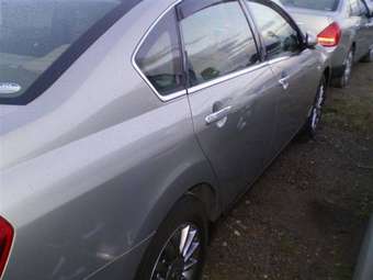 2004 Nissan Teana Photos