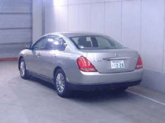 2004 Nissan Teana Images