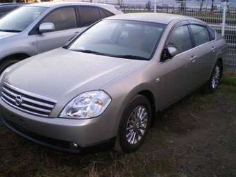 2004 Nissan Teana Pictures