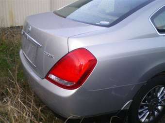 2004 Nissan Teana Pictures