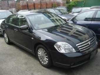 2004 Nissan Teana Pictures