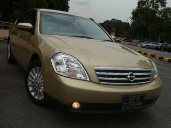 2004 Nissan Teana Pictures