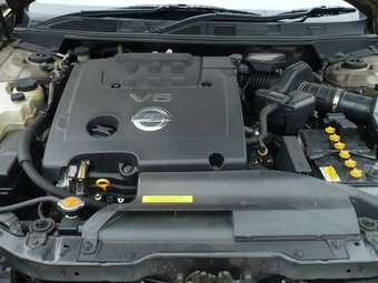 2004 Nissan Teana Pictures