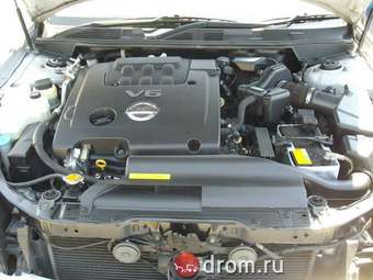 2004 Nissan Teana Photos