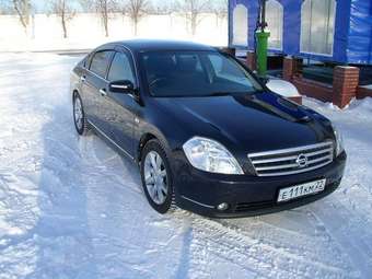 2004 Nissan Teana Pictures
