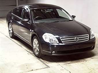 2004 Nissan Teana Photos
