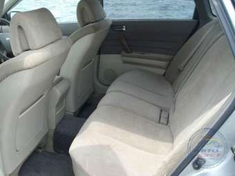 2004 Nissan Teana Pictures