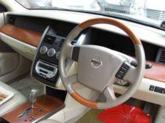 2004 Nissan Teana Pictures