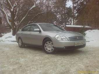 2004 Nissan Teana Photos