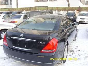 2004 Nissan Teana Pictures