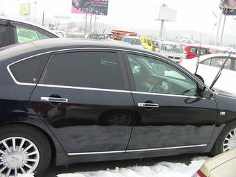 2004 Nissan Teana Pics