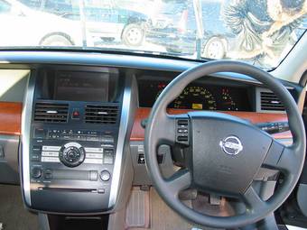 2004 Nissan Teana Photos