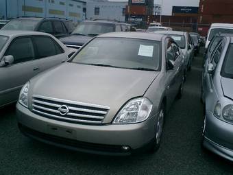 2004 Nissan Teana Pictures
