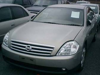 2004 Nissan Teana Photos