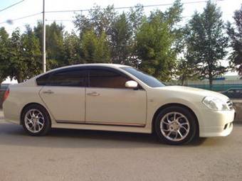 2004 Nissan Teana Photos