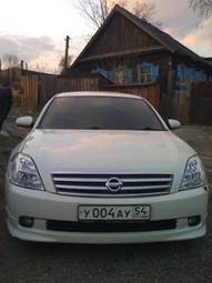 2004 Nissan Teana Pictures