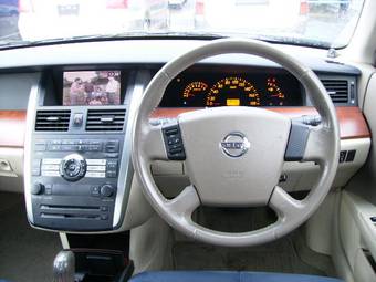 2004 Nissan Teana Pictures