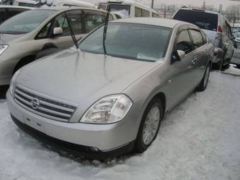 2004 Nissan Teana Pics