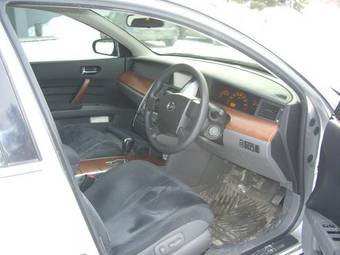 2004 Nissan Teana Pictures