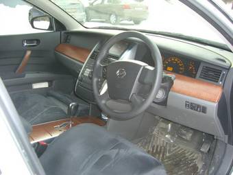 2004 Nissan Teana Photos