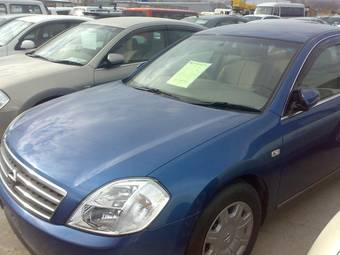 2004 Nissan Teana Pictures