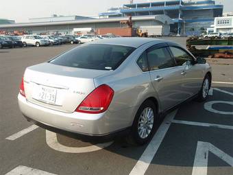 2004 Nissan Teana Pictures