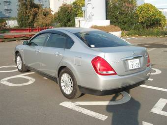 2004 Nissan Teana Pics