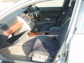 2004 Nissan Teana Photos