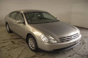 2004 Nissan Teana Photos