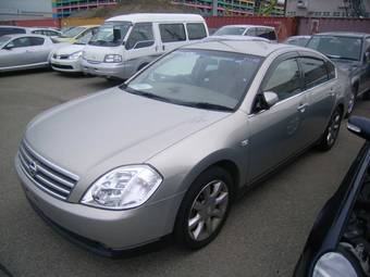 2004 Nissan Teana Photos