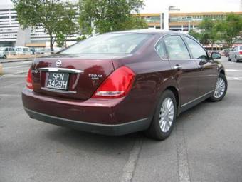 2004 Nissan Teana Pictures