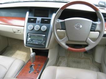 2004 Nissan Teana Pics