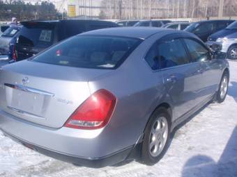 2004 Nissan Teana Pictures