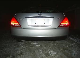 2004 Nissan Teana Images