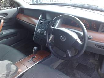 2004 Nissan Teana Pictures
