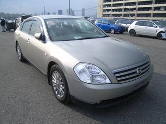 2004 Nissan Teana Photos