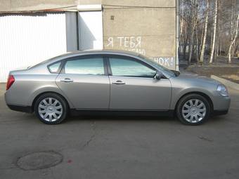 2004 Nissan Teana Photos