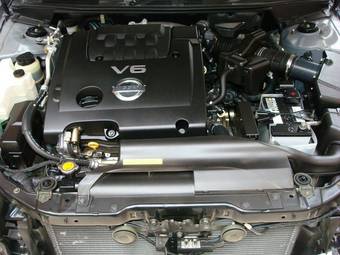 2004 Nissan Teana Pictures