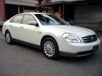 2004 Nissan Teana Pictures