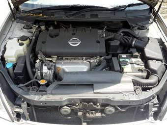 2004 Nissan Teana Images