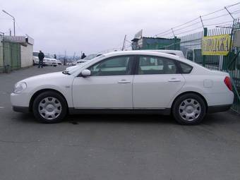 2004 Nissan Teana Photos