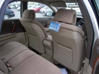 2004 Nissan Teana Photos